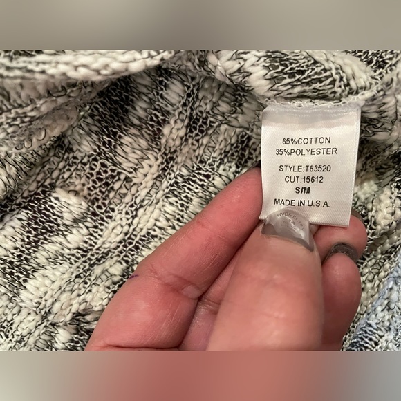 Short Sleeve Knit Top - Picture 7 of 7